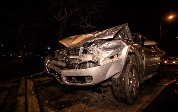 В Киеве столкнулись четыре авто