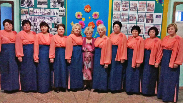 Год назад в Краматорске создали ансамбль и запели простые труженицы