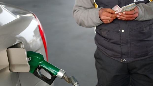 Цена на бензин снова повышается 