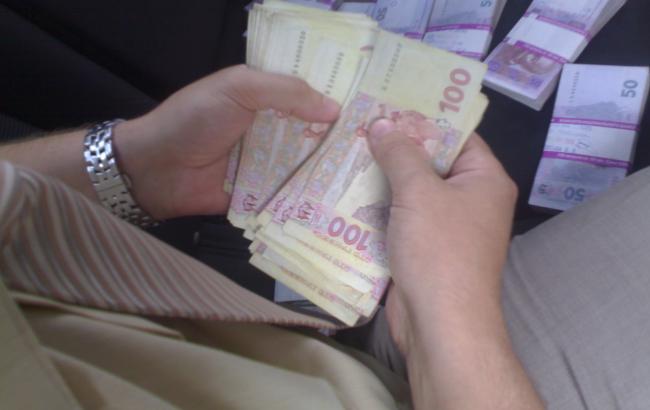 В Донецкой области под суд пойдет патрульный: обещал наркодилеру свободу от наказания за 1000 долларов