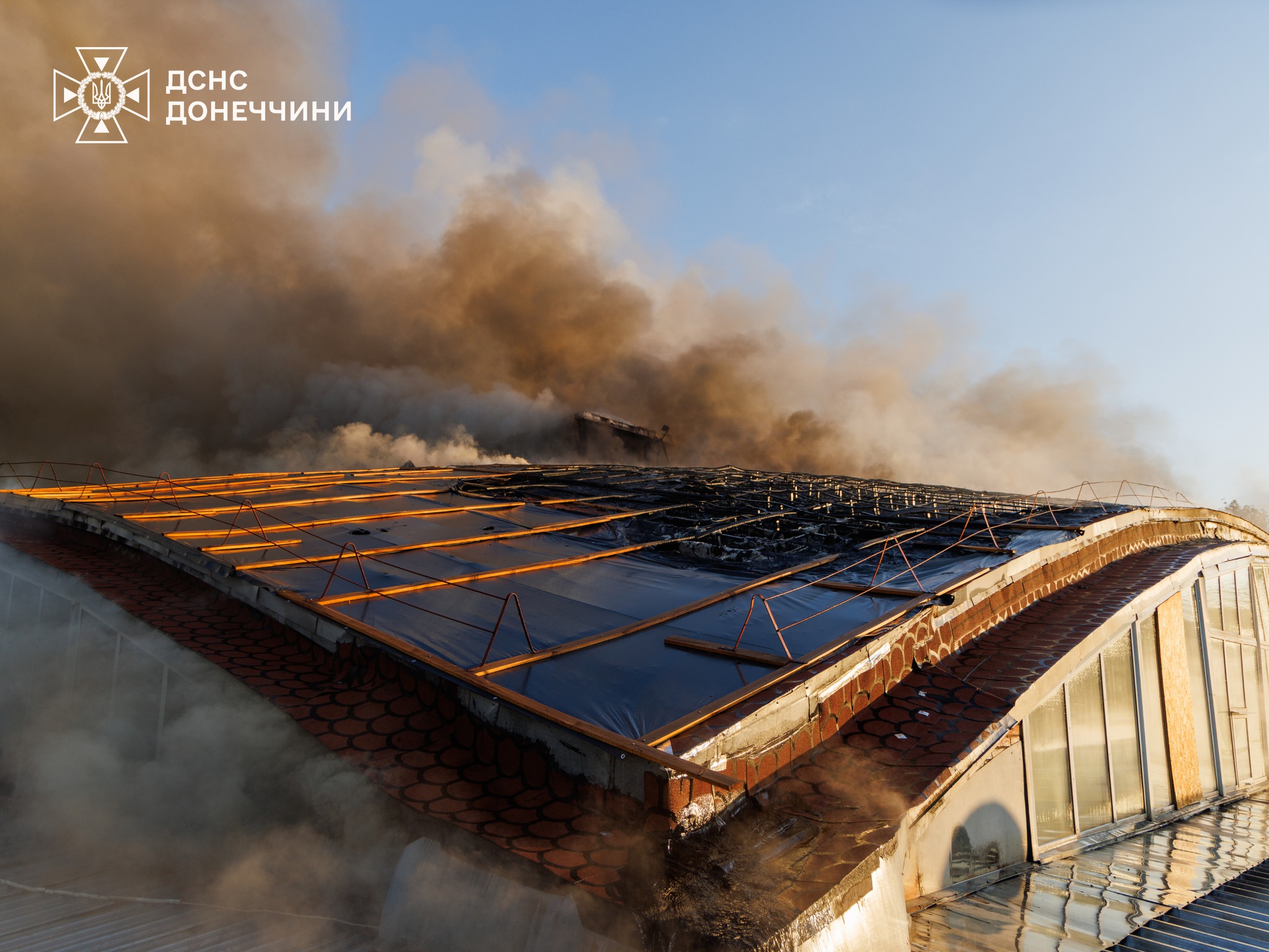 Пожар в Краматорске на рынке