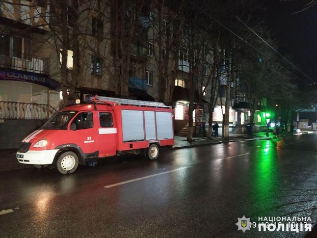 В Славянске полиция проверяет информацию о минировании аптеки