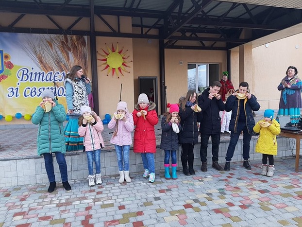 Жители села Александро-Калиново Ильновской громады встретили весну