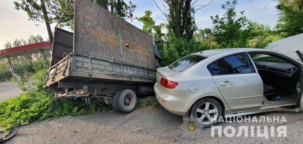 В Доброполье столкнулись Mazda и «Газель»