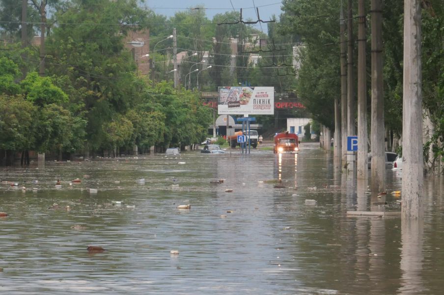 улицы затопило