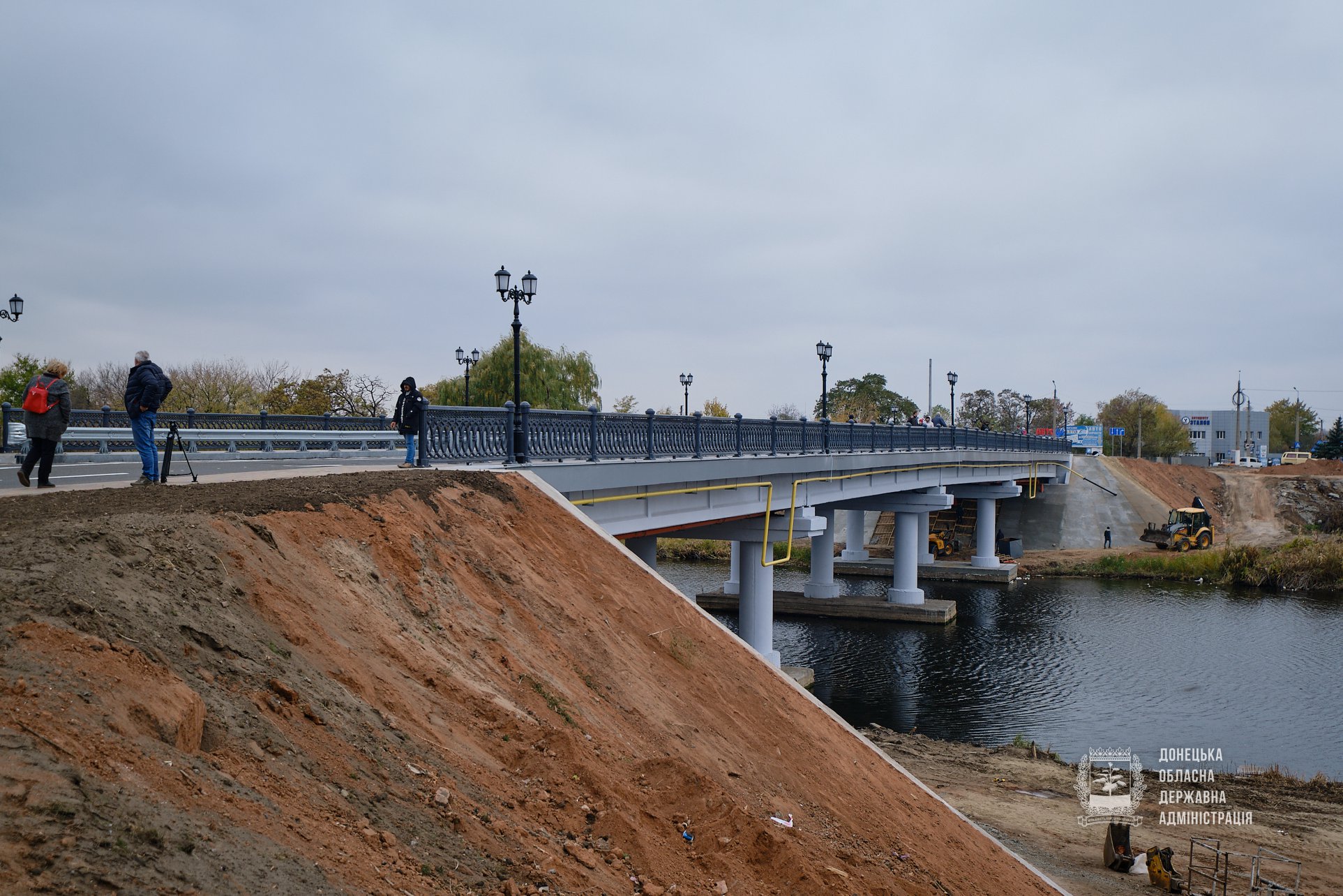 В Славянске открылся для проезда мост через Казенный Торец