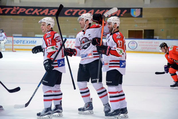 хоккеисты Донбасса