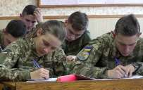 За ношение какой одежды украинцев могут оштрафовать прямо на улице