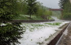 Июльская «зима»: на Закарпатье выпал дождь с мокрым снегом и градом