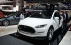 В «черную пятницу» из салона в Киеве угнали Tesla Model X – СМИ