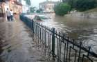 Непогода: на Тернопольщине затопило райцентр