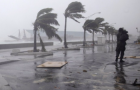 На побережье США обрушился мощный ураган