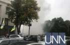 Митинг владельцев авто на еврономерах: активисты применили дымовые шашки
