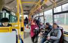 Льготники будут ездить в муниципальном транспорте по новым правилам