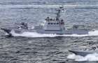 Российский пограничный корабль протаранил судно ВМС Украины