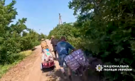 «Белые ангелы» пешком эвакуировали жителей Кондратовки