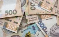Кто из украинцев в течение года будет ежемесячно получать по 10 000 грн