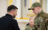 Зеленский наградил орденом полицейского Донетчины за 60 суток обороны под Торецком