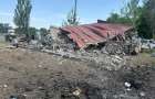 Вранці по Донеччині били авіабомбами: Одна з них вдарила поряд із магазином, є жертви