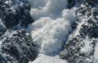 В Карпатах предупреждают об опасности: Сошло уже три лавины