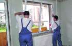 В школах и детсадах Покровска устанавливают пластиковые окна