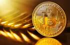 Падение после взлета: Курс Bitcoin упал на треть