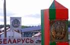 В Беларуси застряли десятки автобусов с украинцами. Минск обвиняет туроператоров