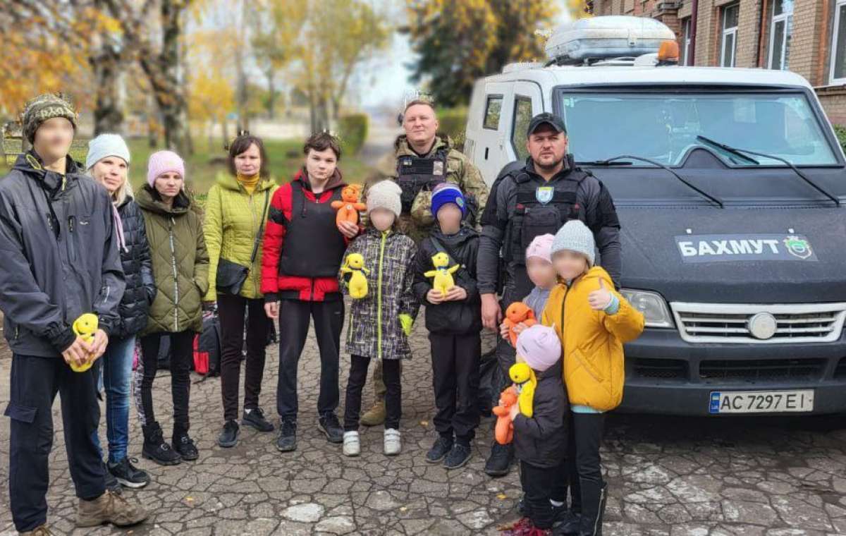 С начала недели из Дружковской ТГ эвакуировали почти 40 семей с детьми