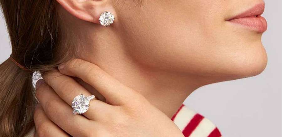 Серьги и кольца. Как выбрать идеальное украшение?