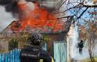 Под угрозой дронов: В Дружковке спасатели ликвидировали пожар после обстрела
