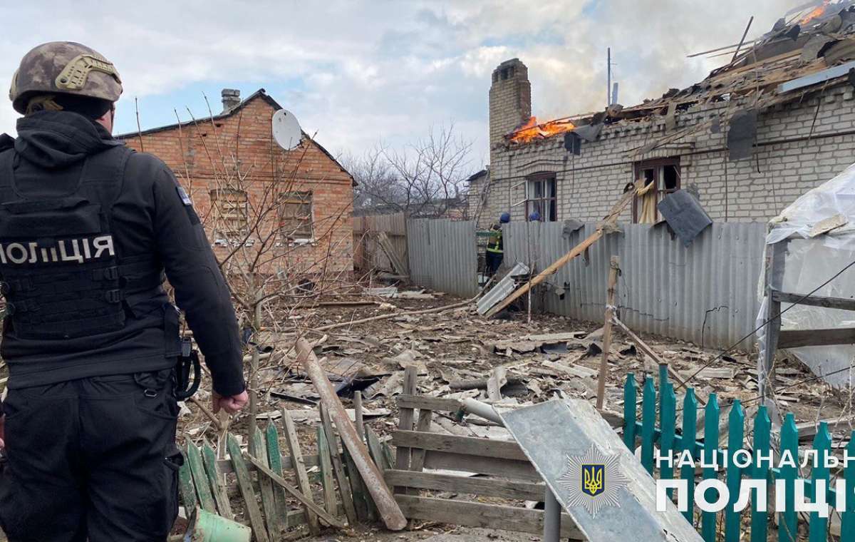 Костянтинівка під інтенсивними обстрілами: за добу пошкоджено 18 будинків і школу