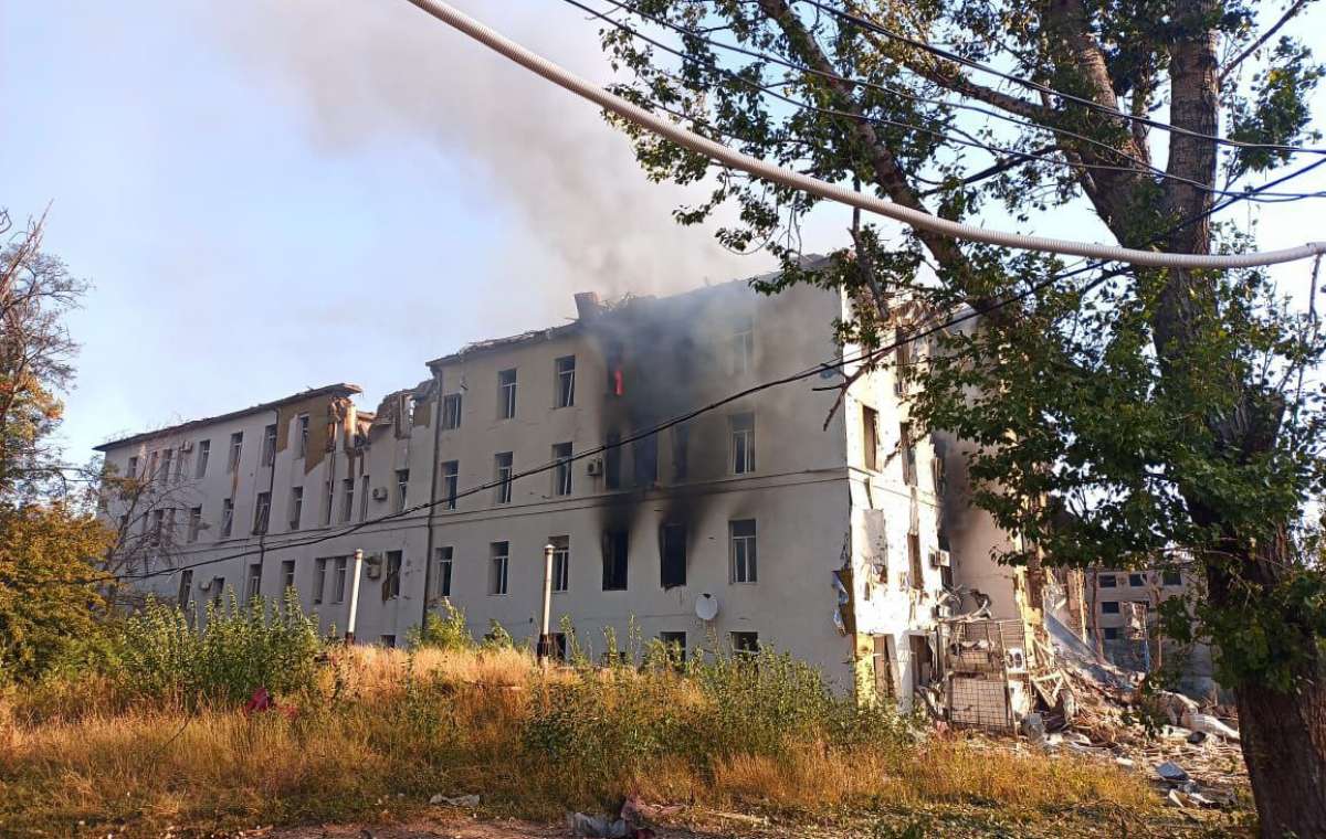 Армия РФ снова ударила по больнице в Константиновке: Сводка по области