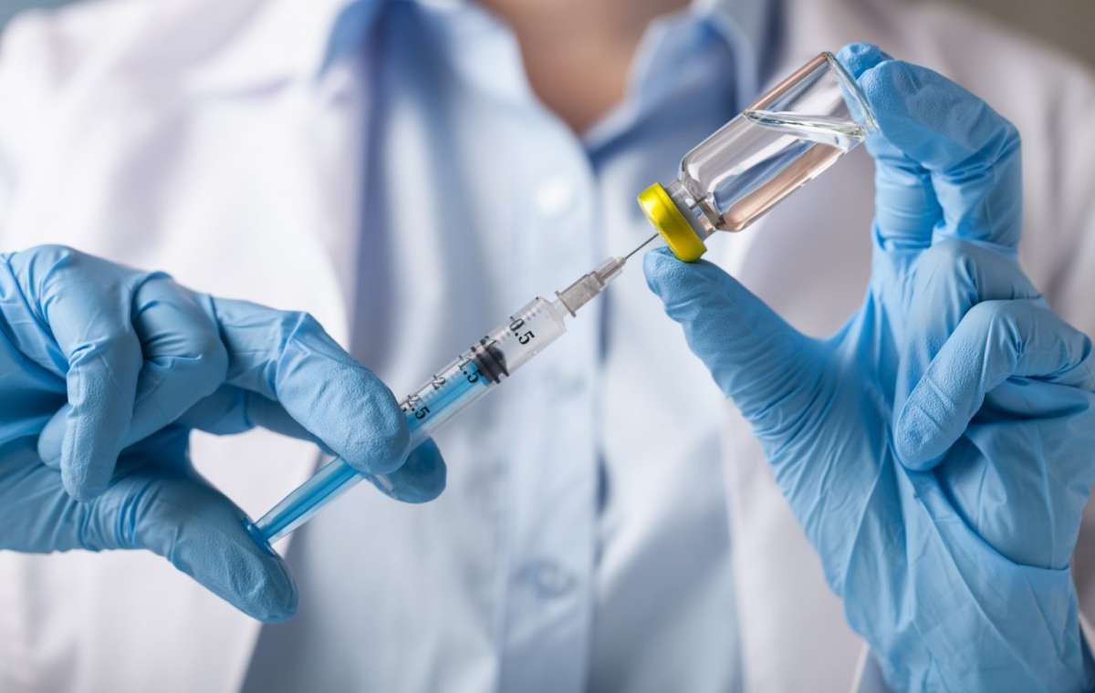 Какие побочные эффекты могут быть от вакцинации против коронавируса