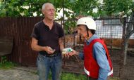 Забота о пожилых: волонтёр из Дружковки еженедельно ездит в Краматорск за лекарствами