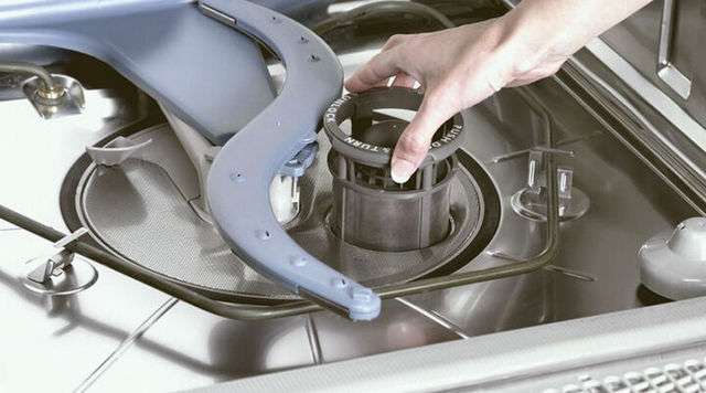 Основные причины поломки посудомоечных машин