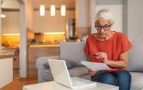 Как не потерять страховой стаж украинцам, находящимся за границей