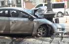 В Мариуполе автомобиль влетел в столб: водитель погиб на месте