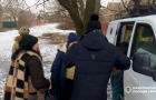 Полицейские эвакуировали людей, вышедших пешком из Константиновки