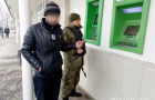 Мирноград: Полицейский после работы задержал вора-рецидивиста