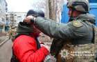 В Дружковке эвакуировали семью с 16-летним подростком после массированного обстрела