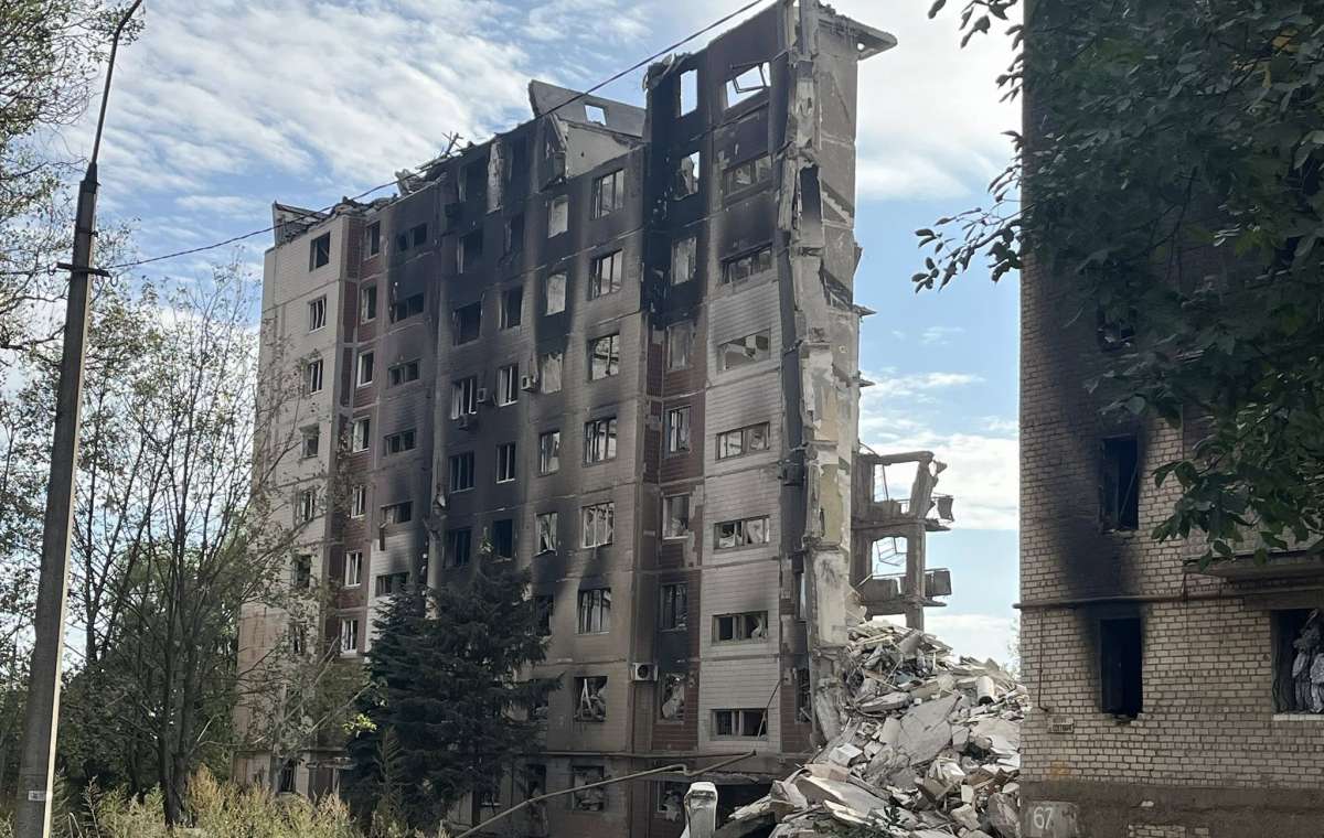 Почти невозможно спрогнозировать безопасный маршрут: Эвакуация из Константиновки продолжается