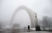 Гололедица и туман: на завтра по всей Украине объявлен желтый уровень опасности