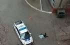 В центре Мариуполя парень выпрыгнул с балкона