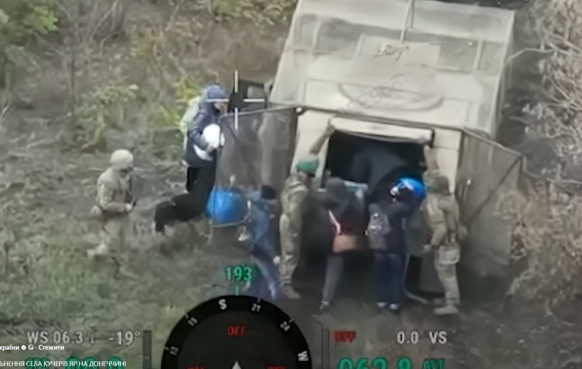 Спецоперация ДШВ: из освобожденного села на Добропольском направлении спасли 10 гражданских