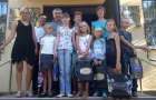 В Добропольском районе помогли собраться в школу детям из многодетных семей