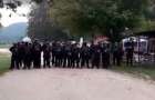 Полсотни вооруженных людей во Львове добавили работы полицейским 