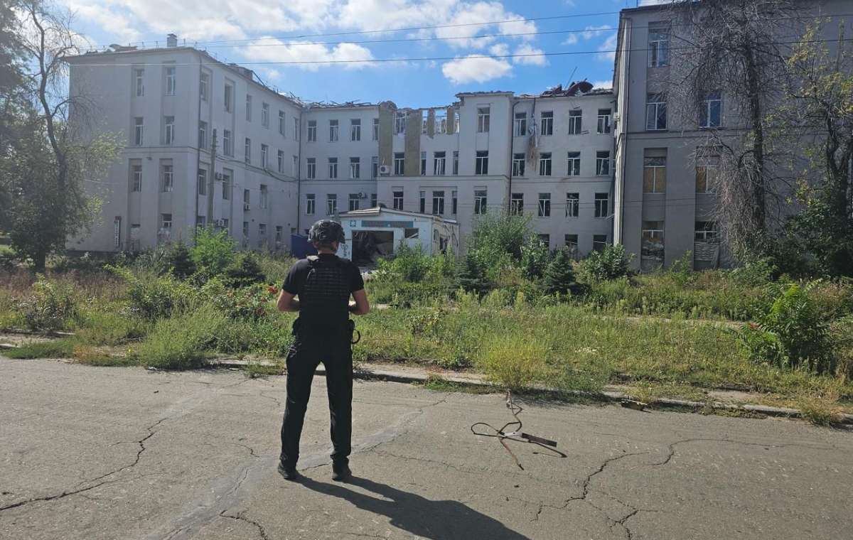 Три авиабомбы ударили по больнице в Константиновке, еще три — по Ильиновке