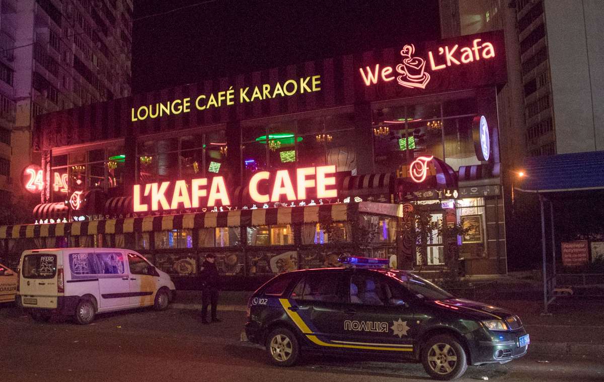 В Киеве посетители кафе L`Kafa стреляли в охрану