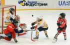 Хоккей: «Донбасс 2007» на последних минутах уступил харьковским сверстникам