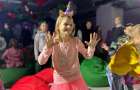 Детей из Константиновки, Покровска и Бахмута с праздниками поздравляли в Киеве